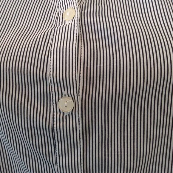 Las olas black and white striped 3/4 sleeve blouse with lace trim hem - Picture 8 of 12